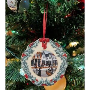1998 LONGABERGER CHRISTMAS ORNAMENT Collectors Club Hometown Vintage Decor